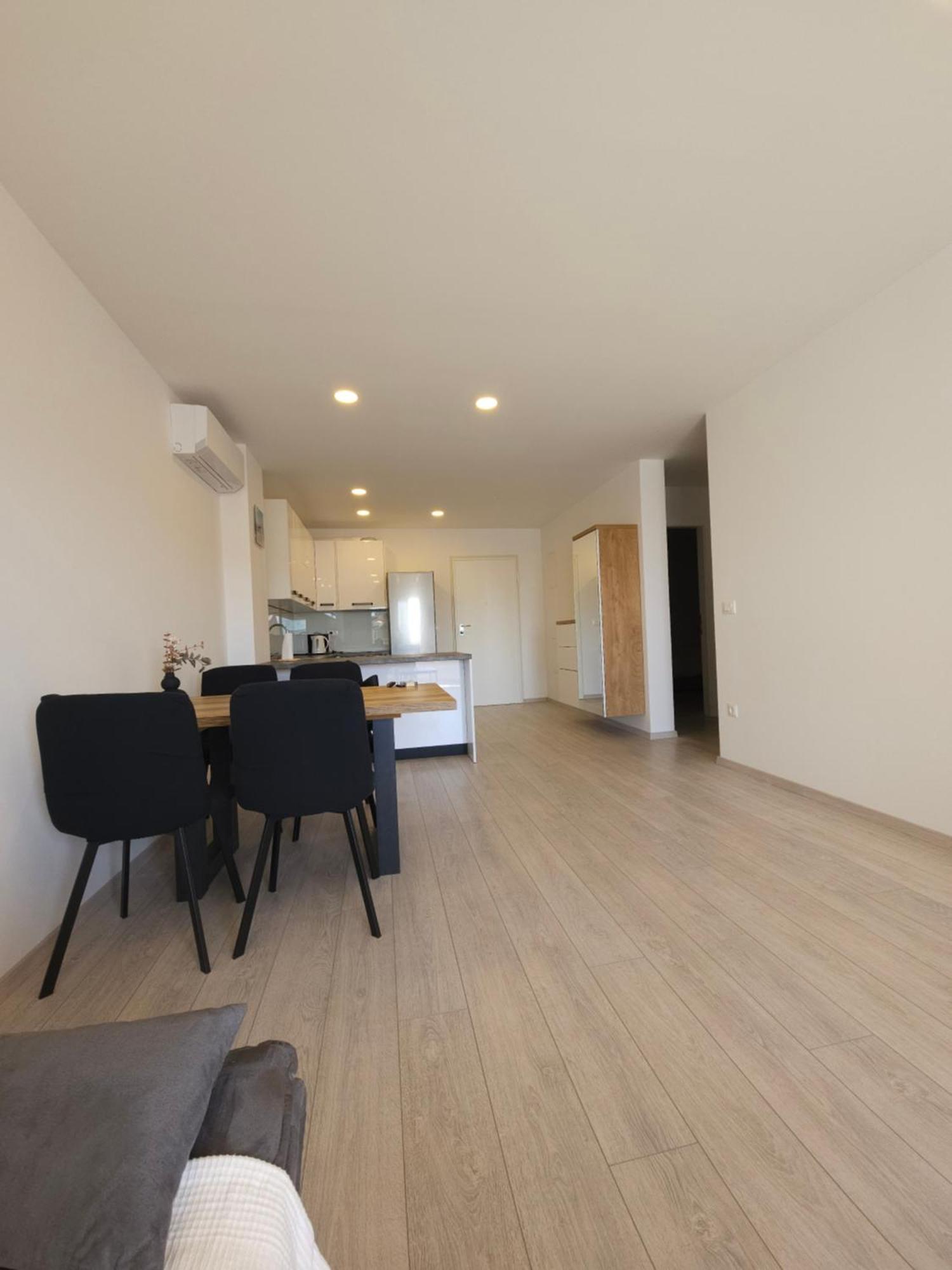 Apartment East
