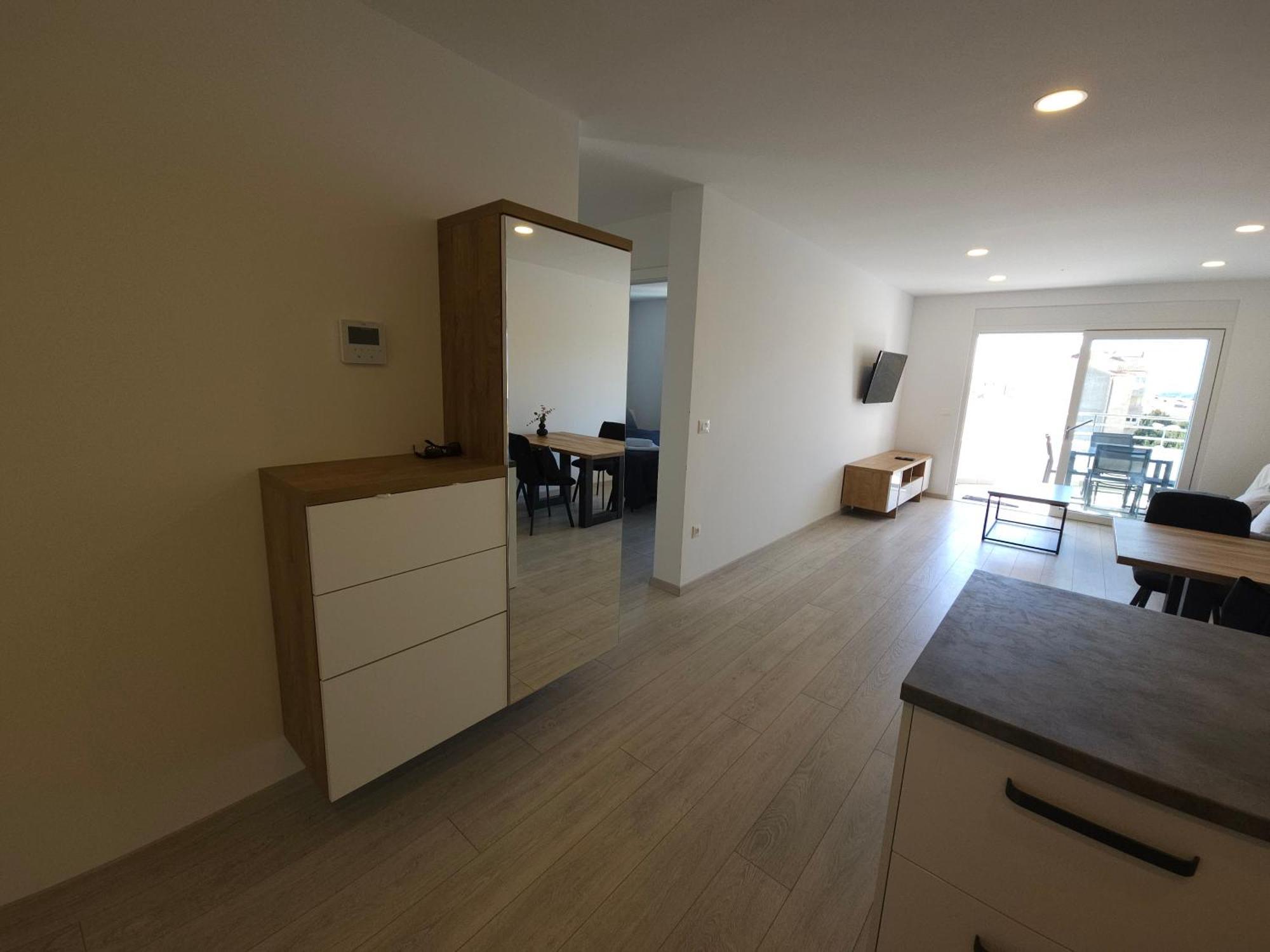 East Apartment *
