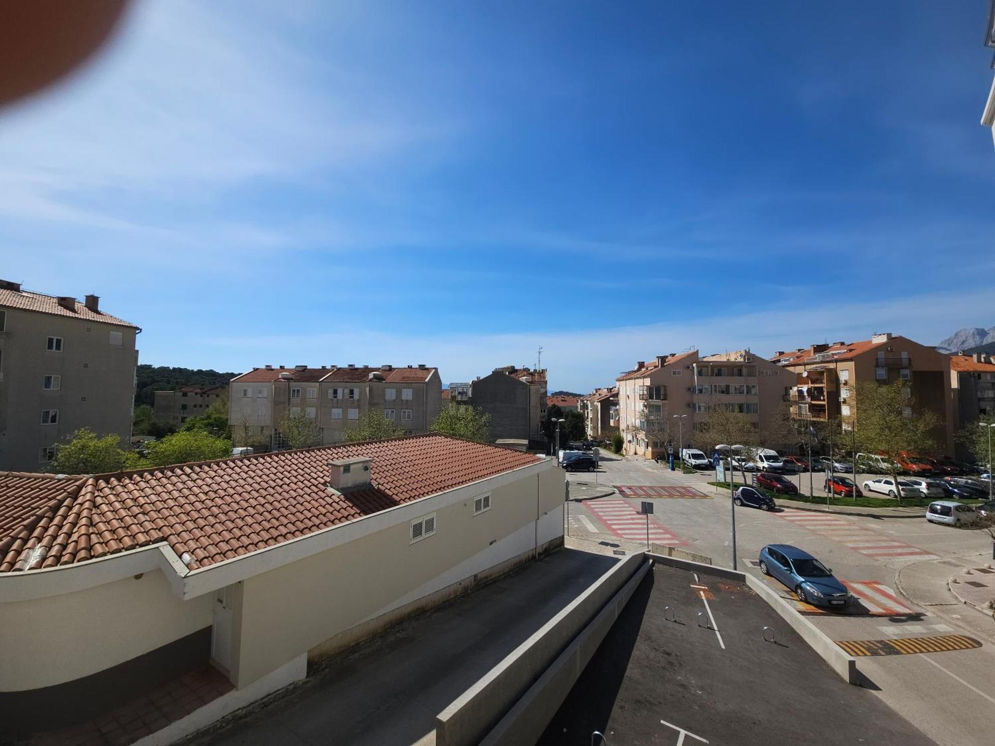 Apartment East *