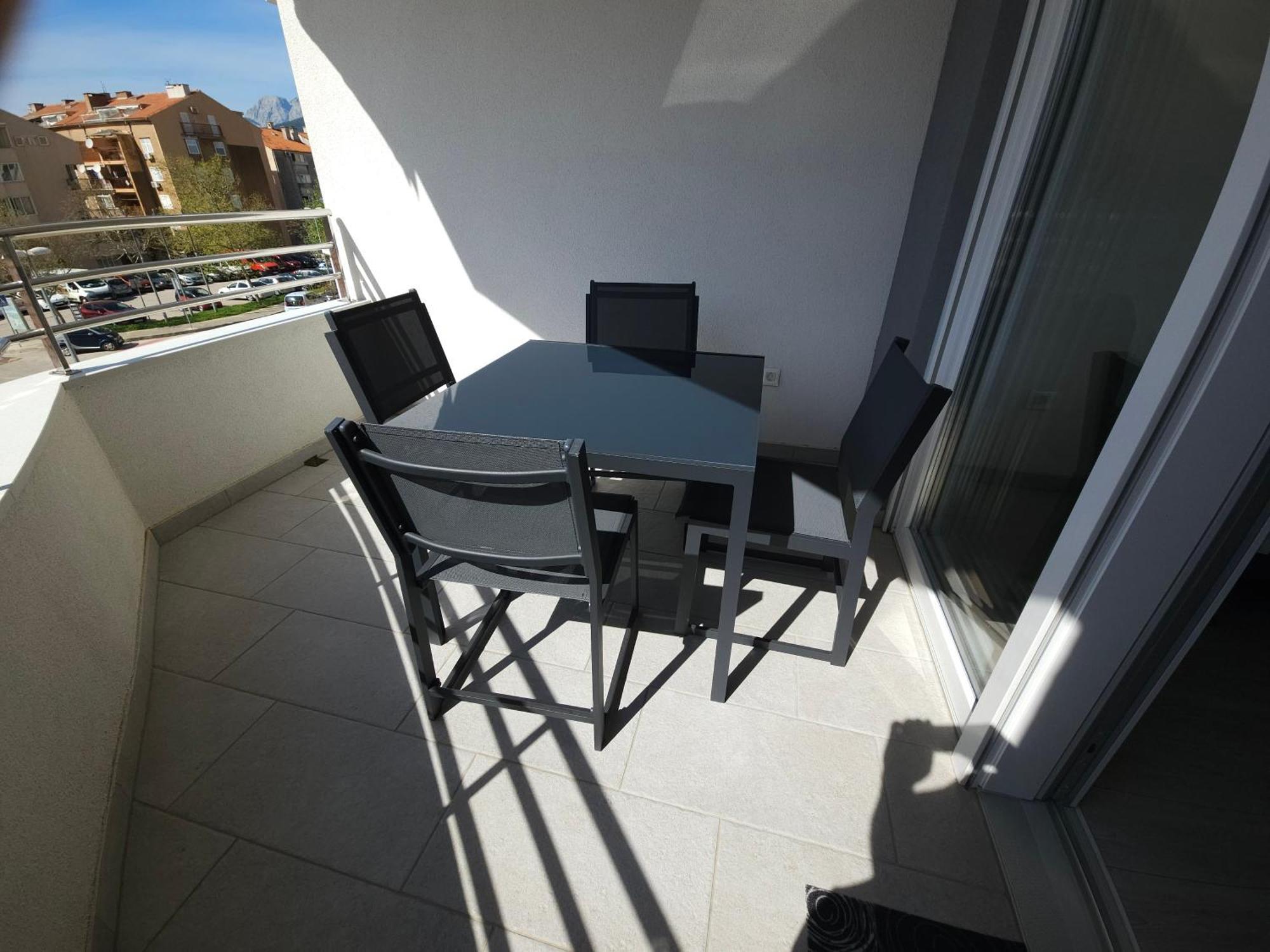 East Apartment Makarska